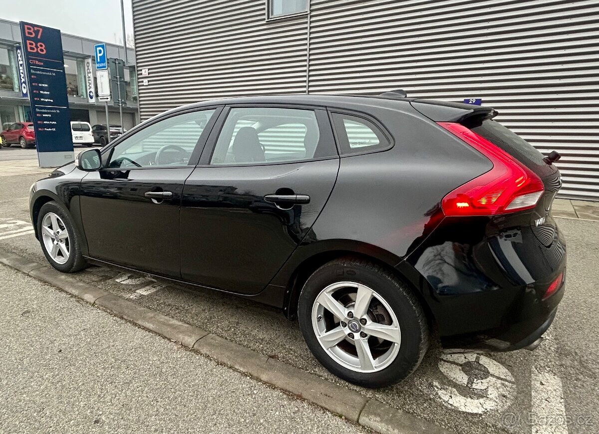 VOLVO V40 1.6T2 BENZIN-Bi XENON-COCKPIT-PDC-SERVISKA - 6