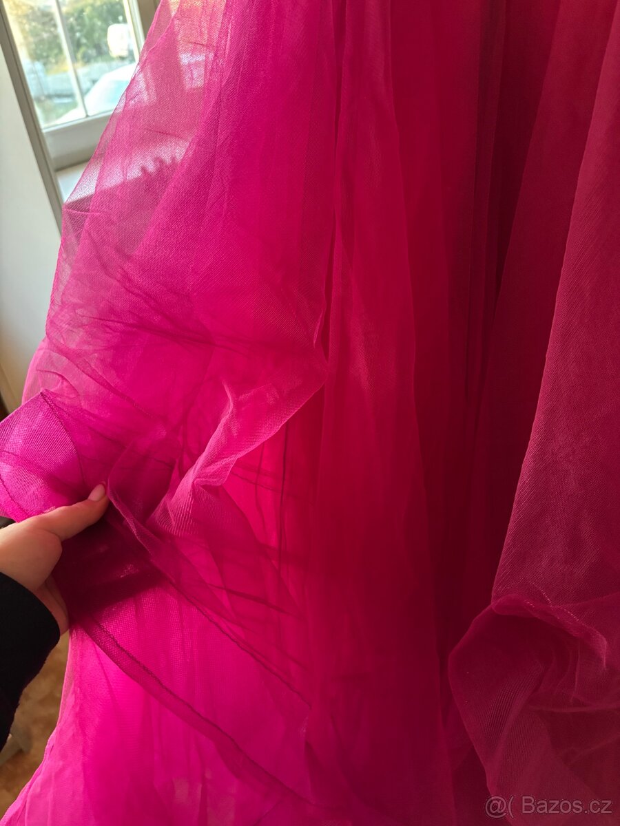 nové plesové šaty i s šátkem - 6