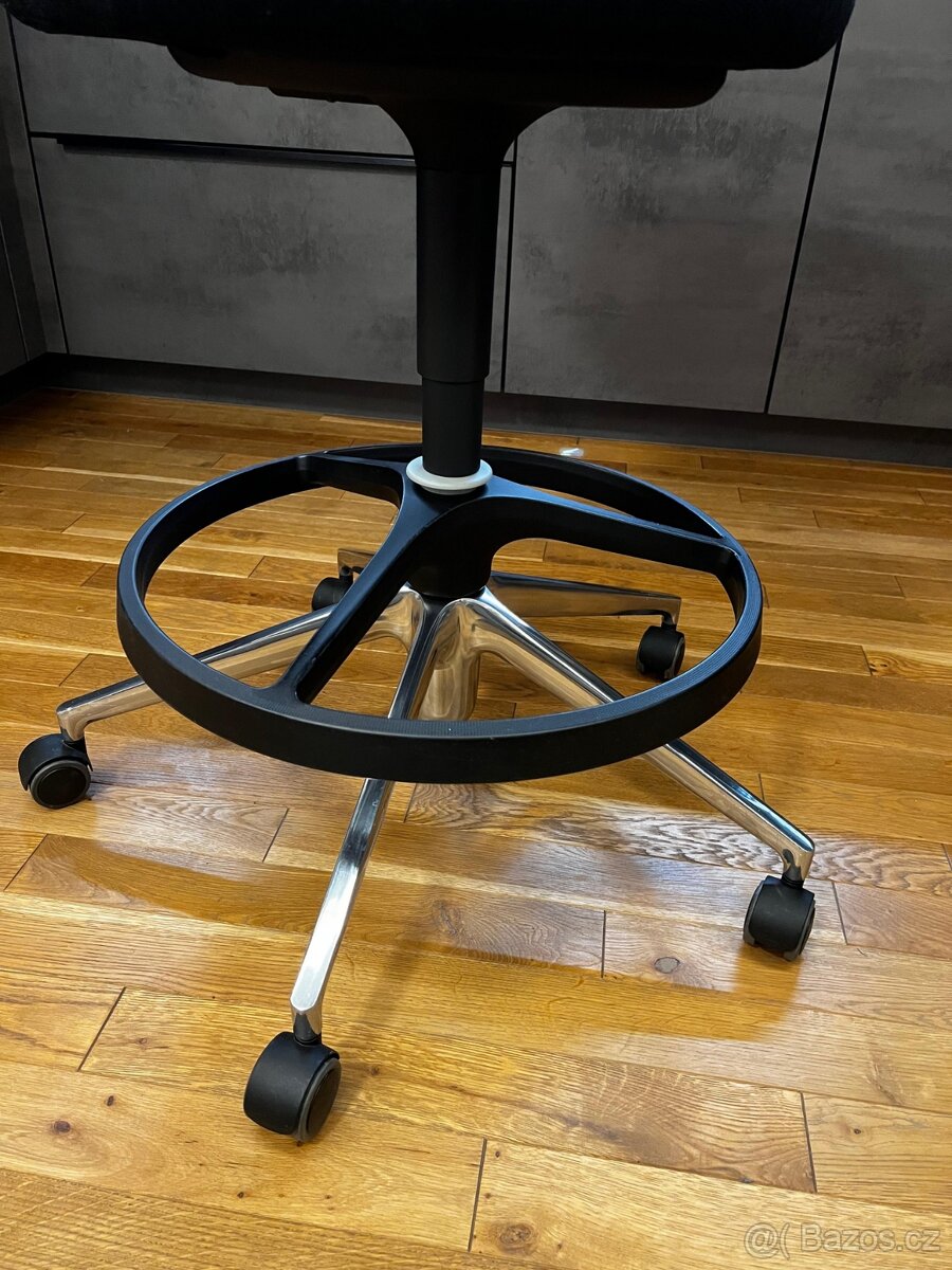 Designová barová židle Vitra Pivot High Stool - 6