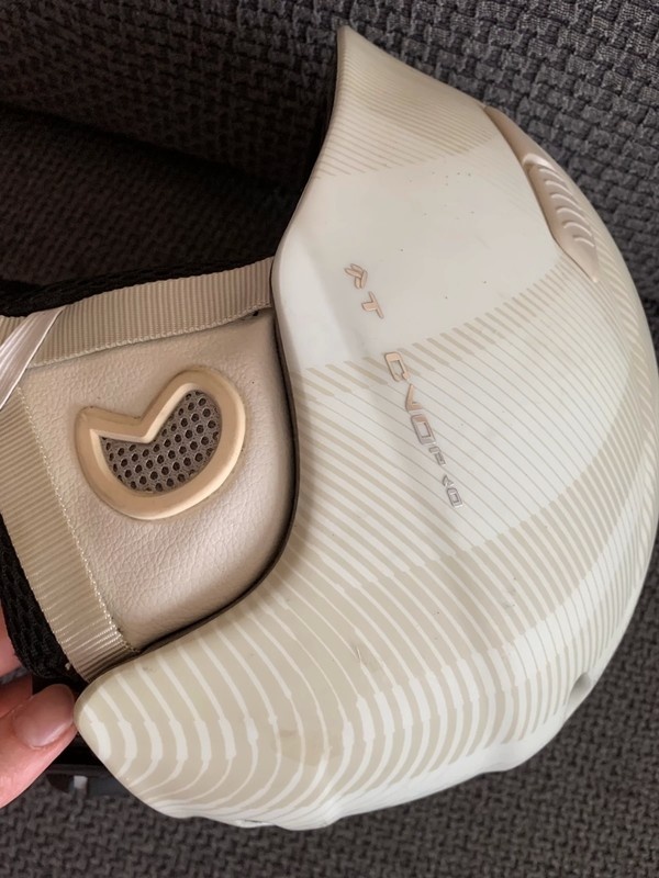 Lyžařská/snowboardová helma - 6