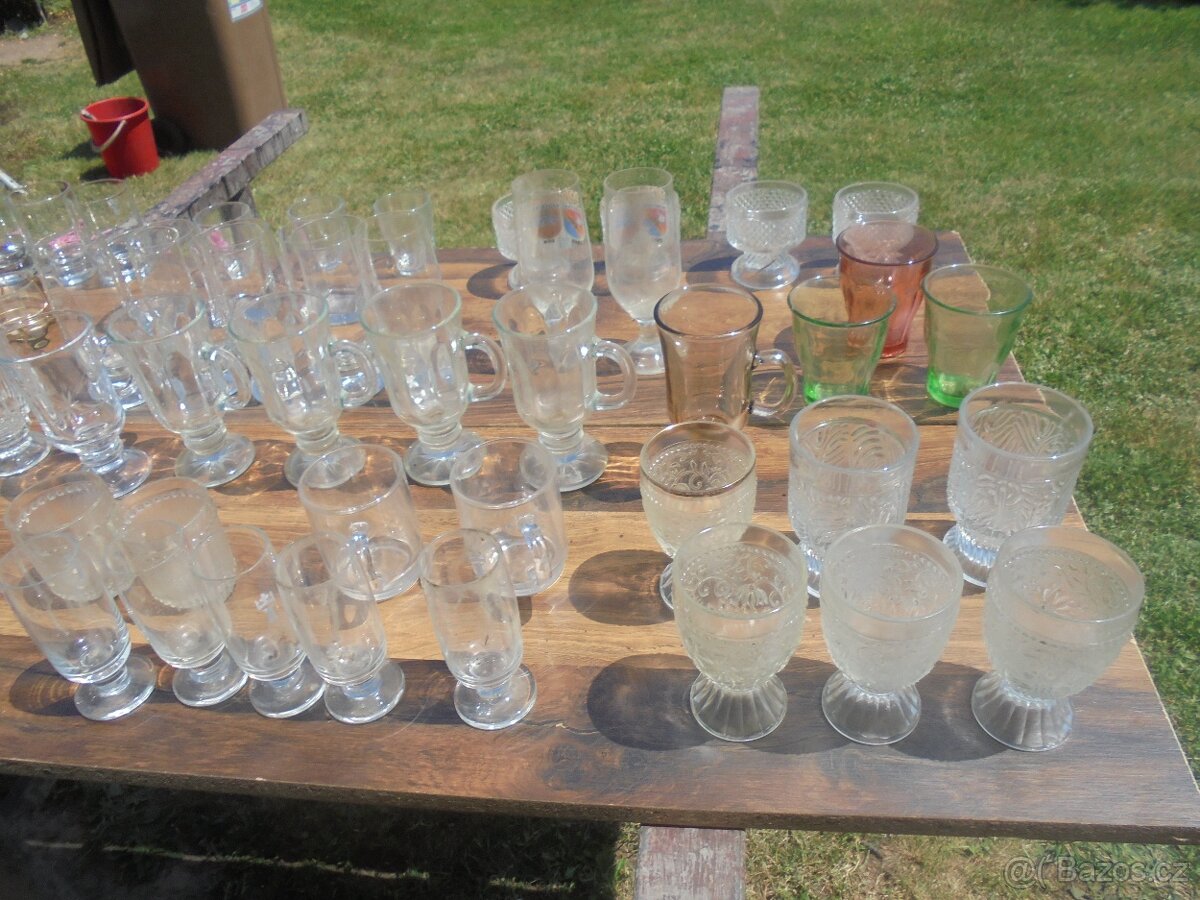 skleničky a hrnečky - 6