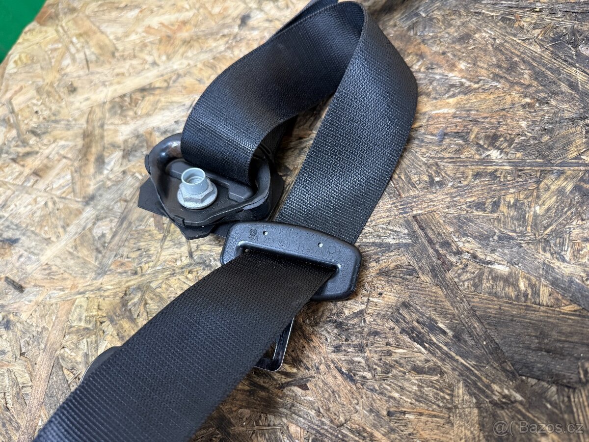 PŘEDNÍ PÁSY MERCEDES W164 - 6