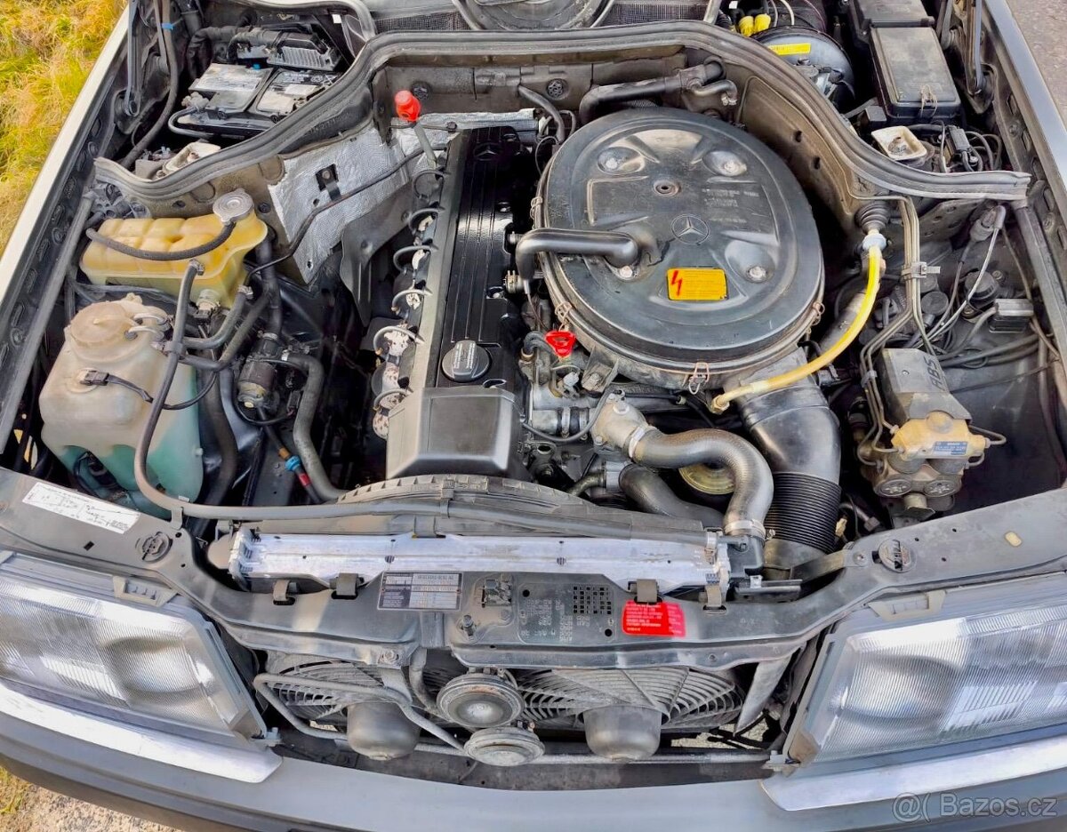 Mercedes W124 260e SLEVA - 6