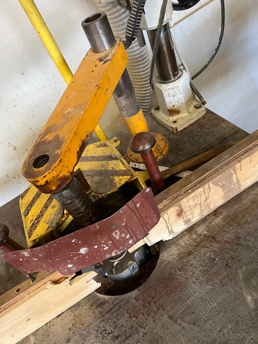 Spodní fréza včetně podavače stef - 6