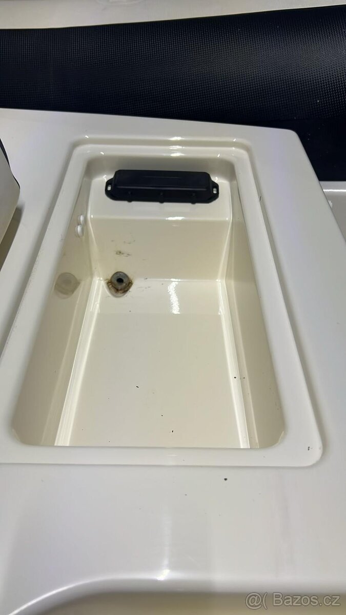 Loď Williams 285 - 6