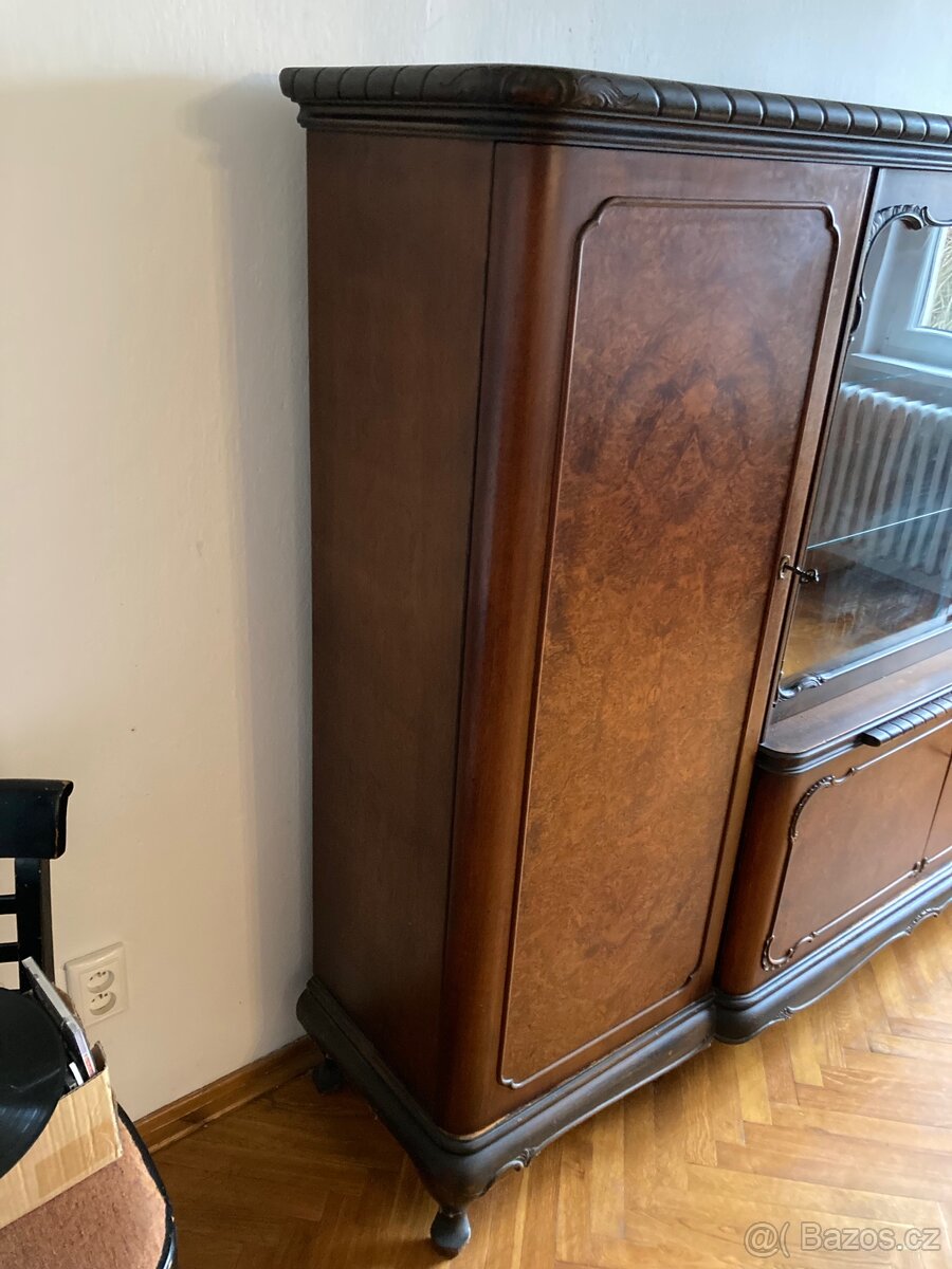 Kredenc / Příborník / Skříň - 6