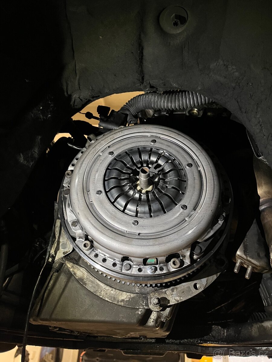 BMW e91 320d 120kw - 6