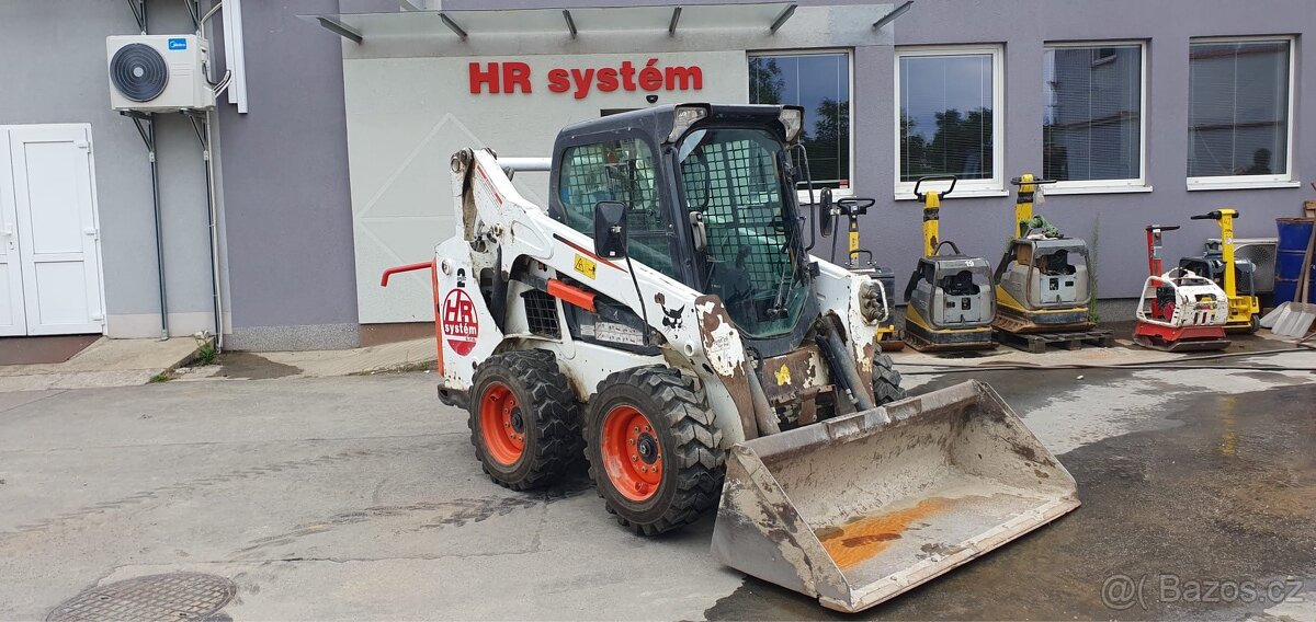 Bobcat smykový nakladač S530 - 6