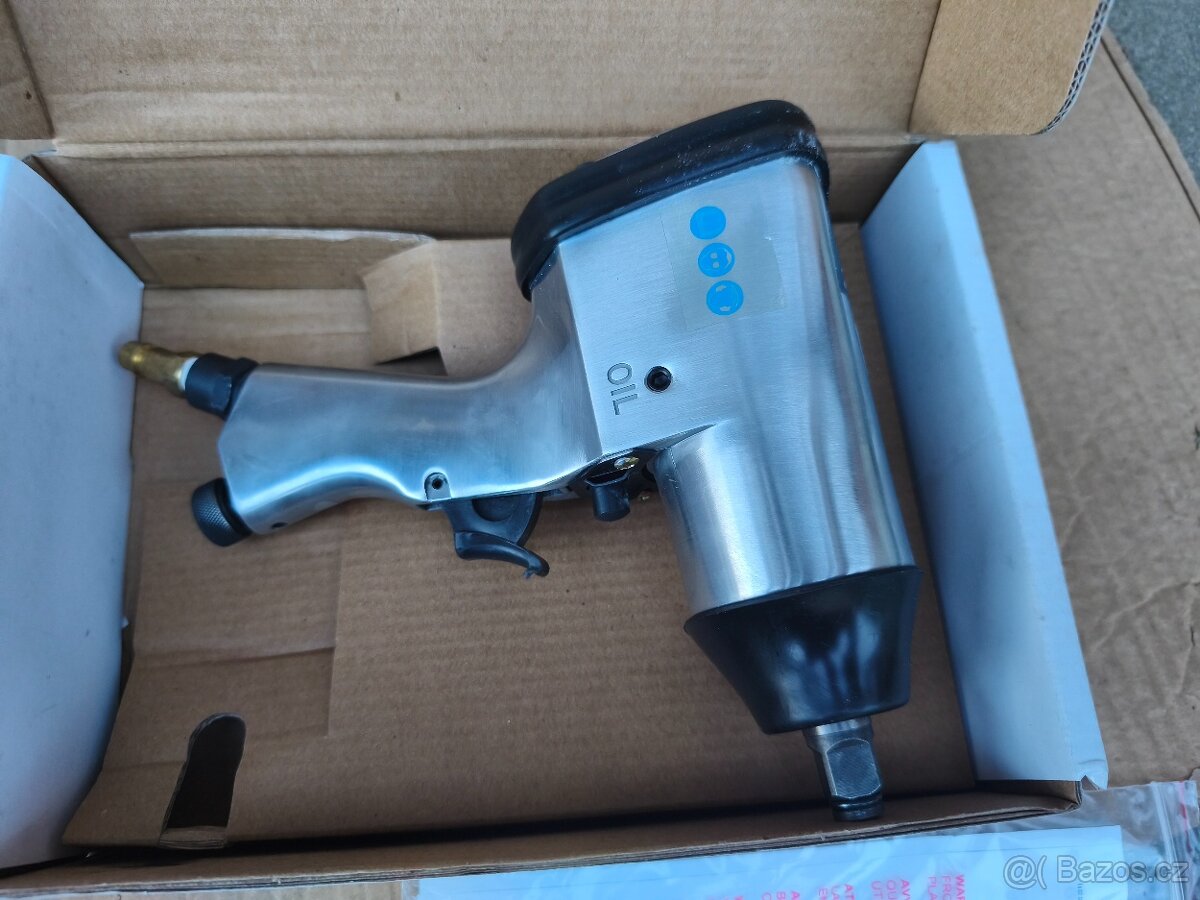 Prodám NEPOUŽITÝ 2-pístový kompresor Einhell BT-AC 400/50 +p - 6