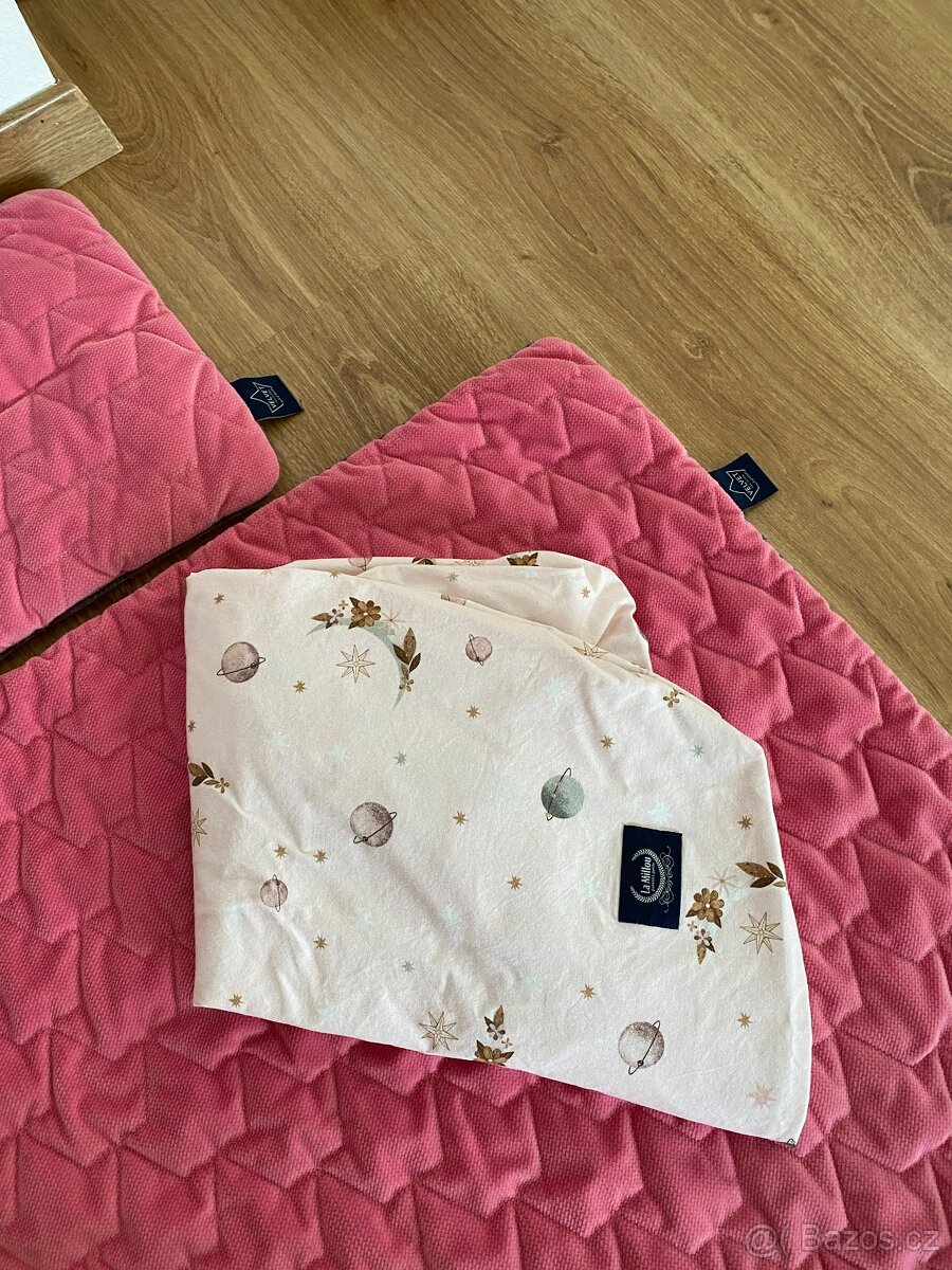 Set do postýlky La Millou sada polštářku, deky a prostěradla - 6