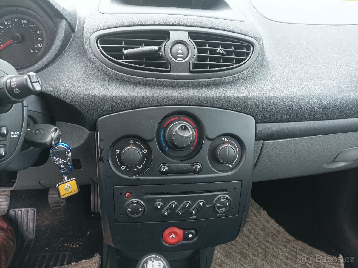 Renault Clio - 6
