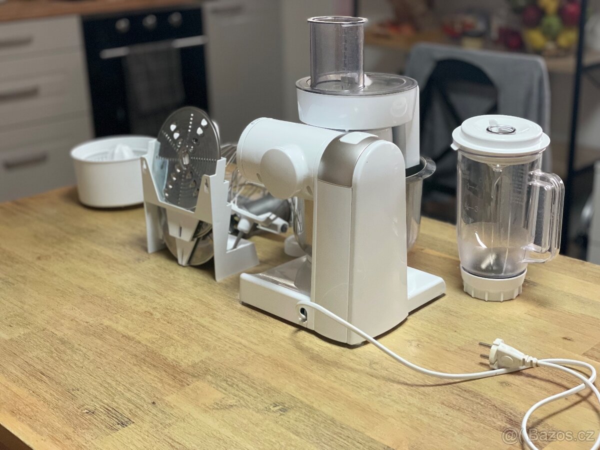 Kuchyňský robot Bosch MUM 4880 - 6