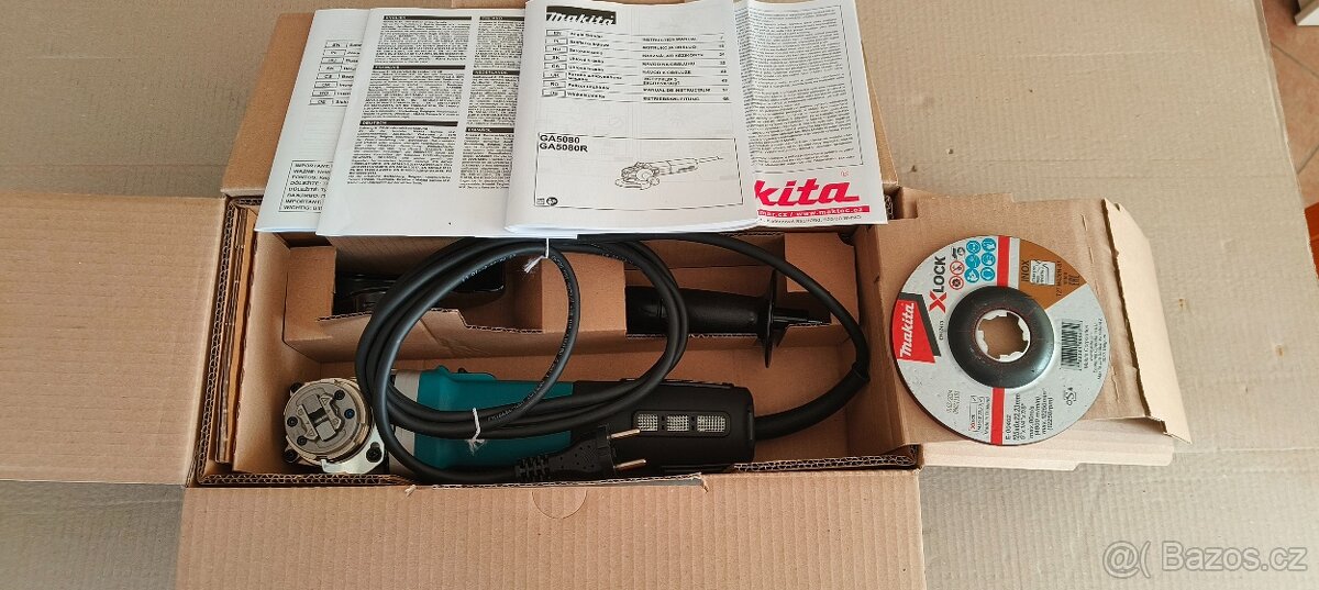 Makita uhlova bruska 1400W 12000ot/min X-Lock - 6