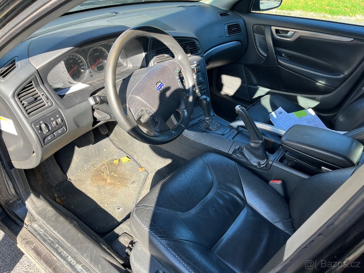 Volvo XC70 2,5D automatická převodovka, 2002 černé - 6