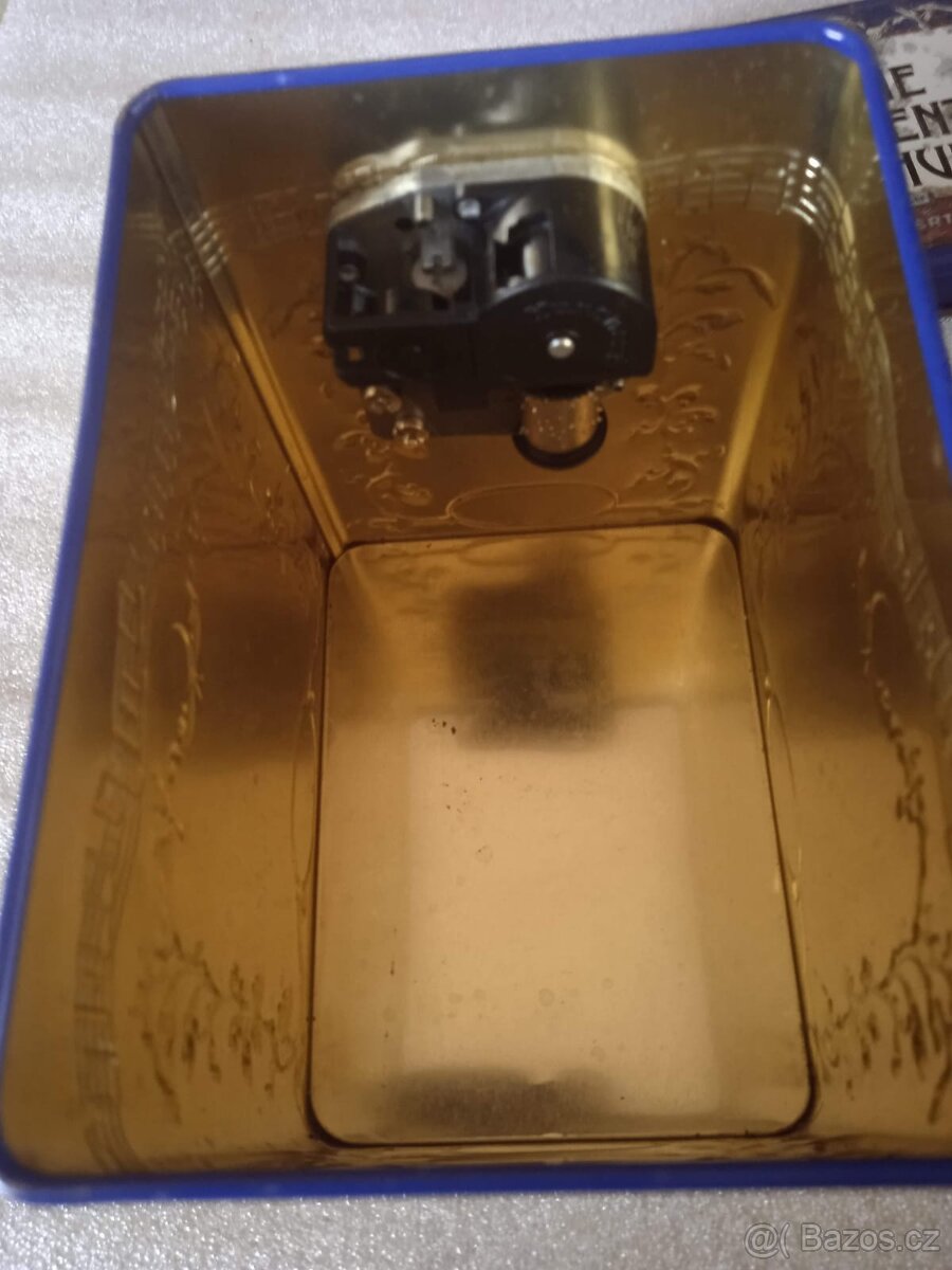 Hrací plechová dóza - 6