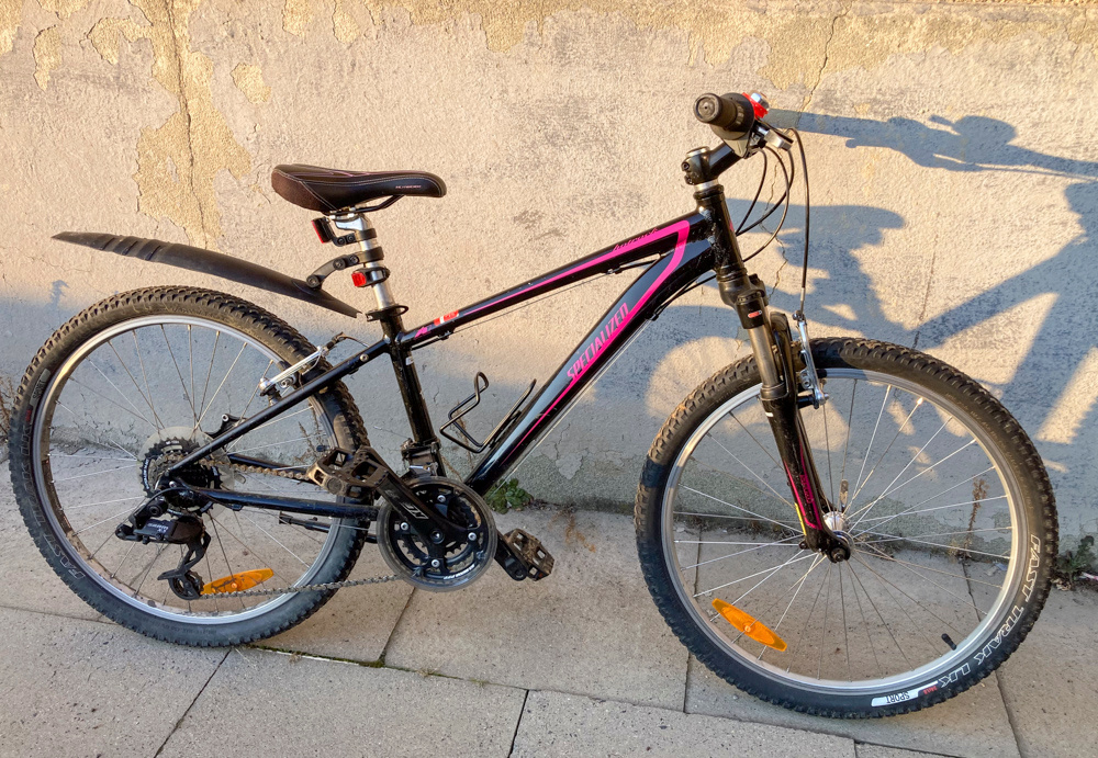 Dívčí kolo Specialized Hotrock 24 - 6