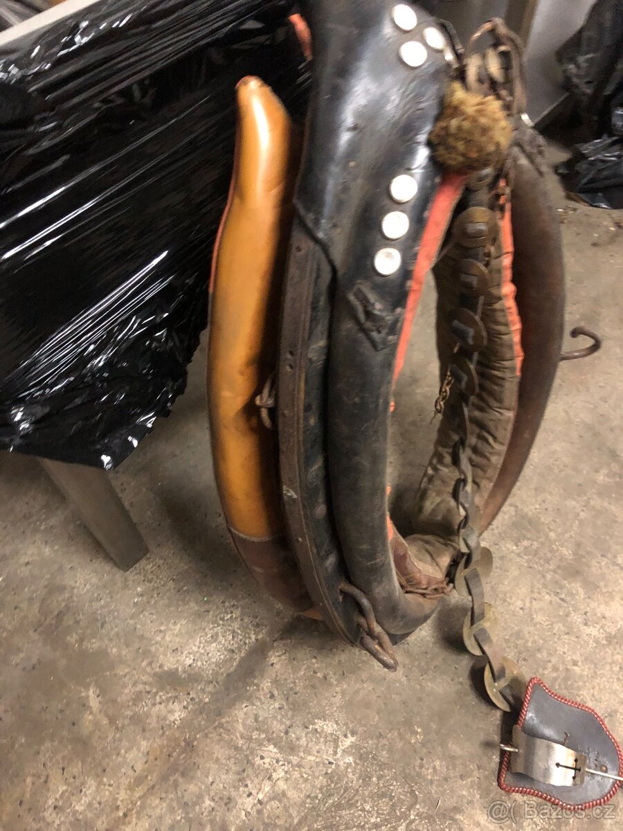 Starožitný koňský chomout - 6