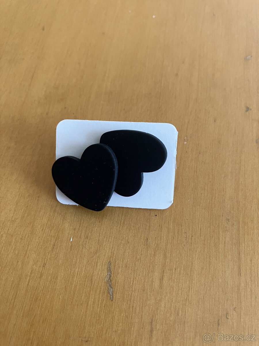 Plastove srdickove nausnice - 6