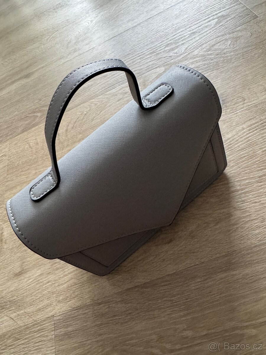 Šedá kabelka - 6