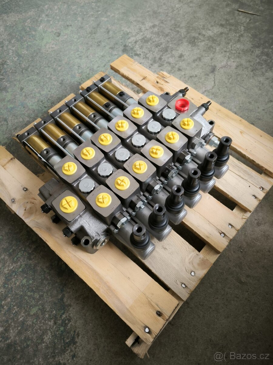 Hydraulický/Elektrický rozvaděč - 6