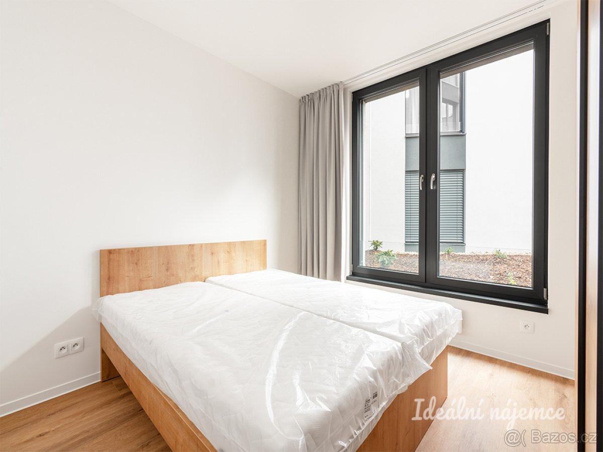 Pronájem bytu 2+kk, Na Větrníku, Břevnov, 18500 Kč/měs, 36 m - 6