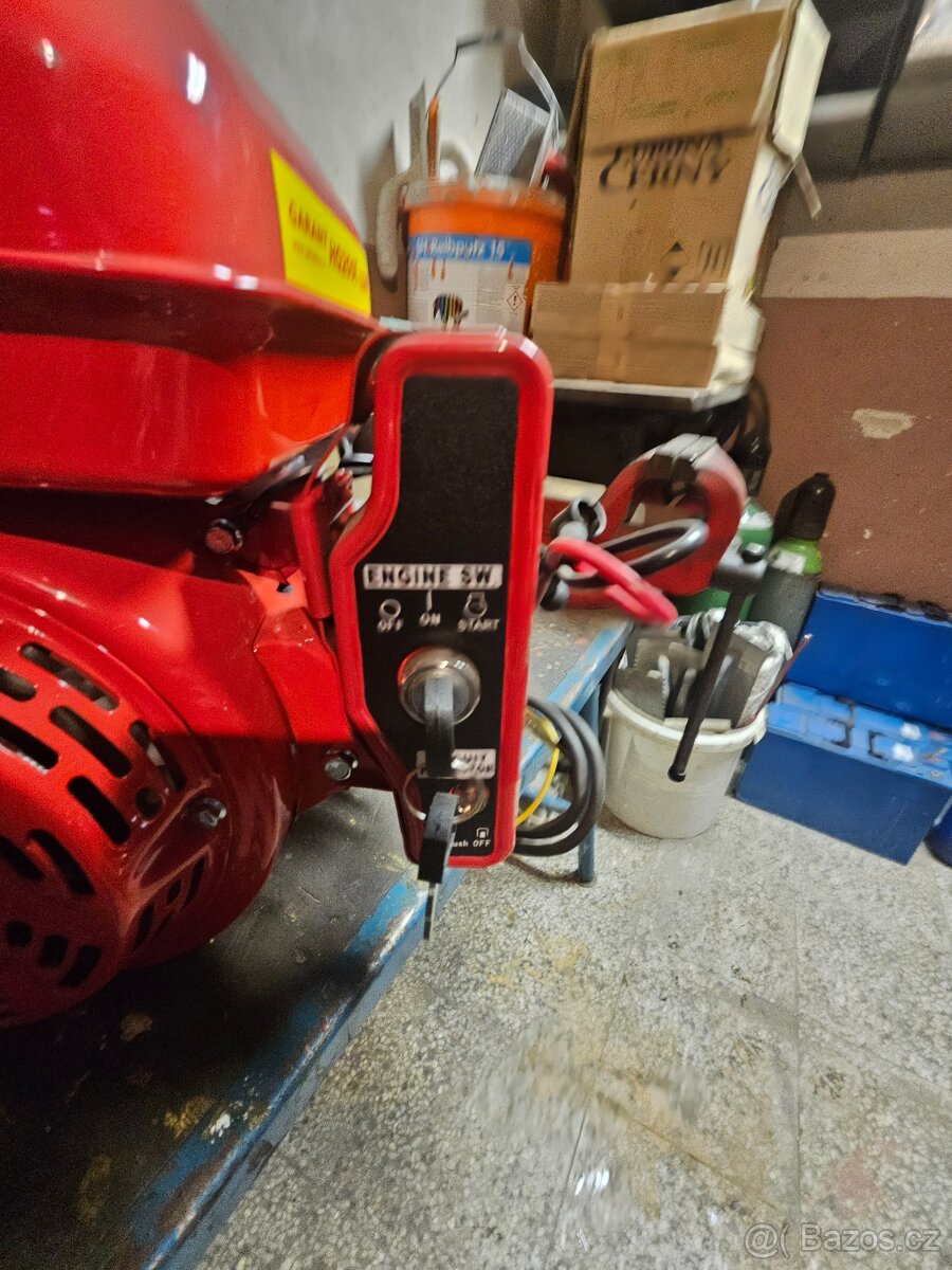 Prodam motor se starterem - 6