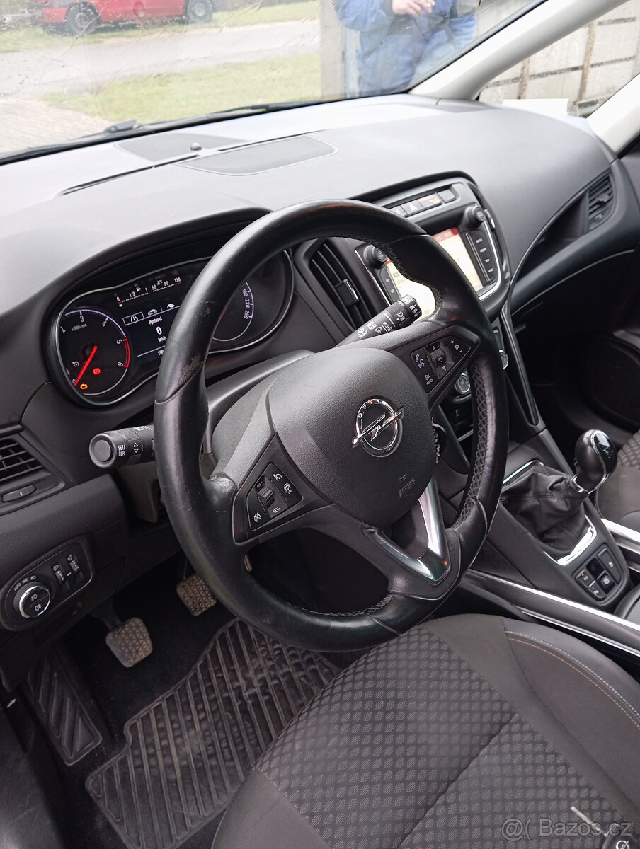 Opel Zafira tourer - 6