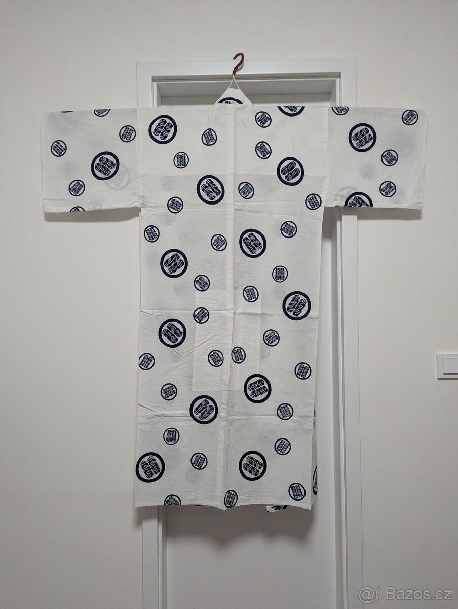 Bavlněná pánská yukata - bílá s mony (2) - 6