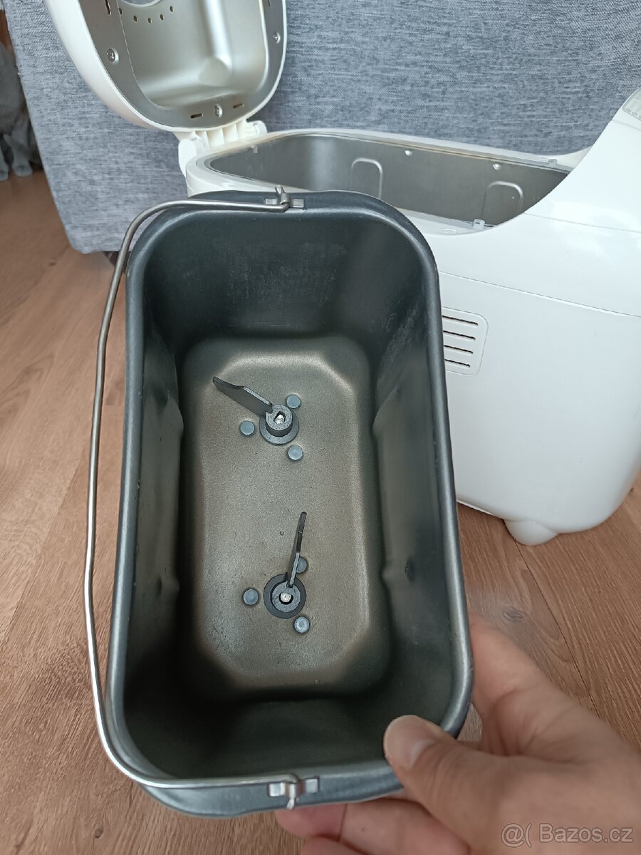 Domácí pekárna Moulinex 573901 - 6