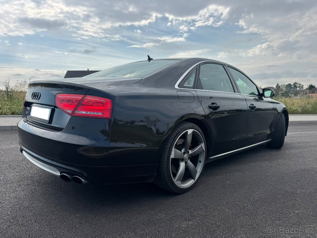 Prodám Audi A8 4.2 FSI – look S8 - 6