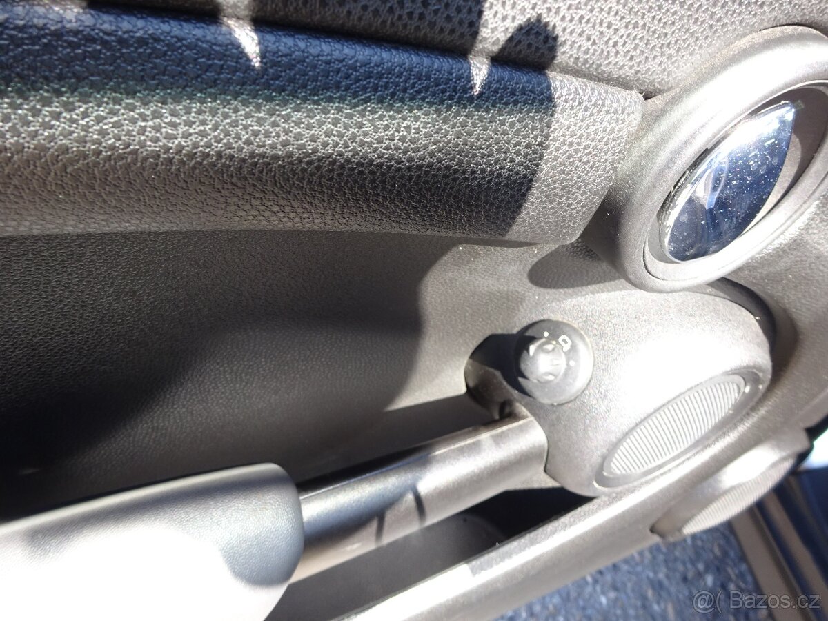 Mini Cooper 1.4i r.v.2007 (70 kw) - 6