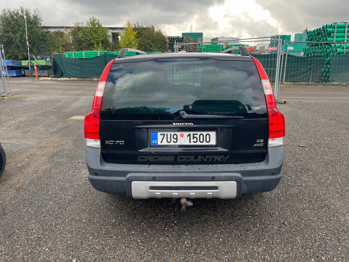 Volvo XC70 AWD 2.4 D5 - díly z vozu - 6