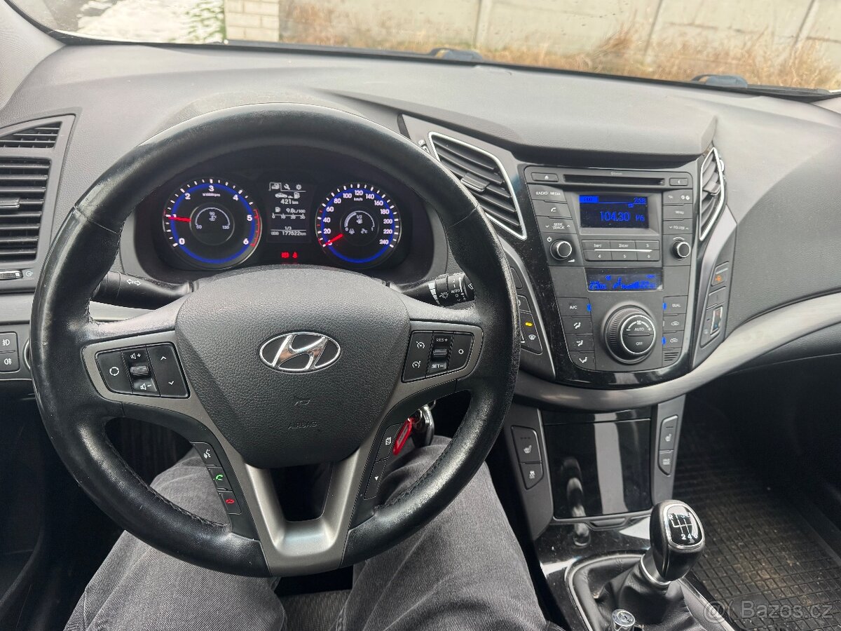 Hyundai i40 TOP VÝBAVA - 6