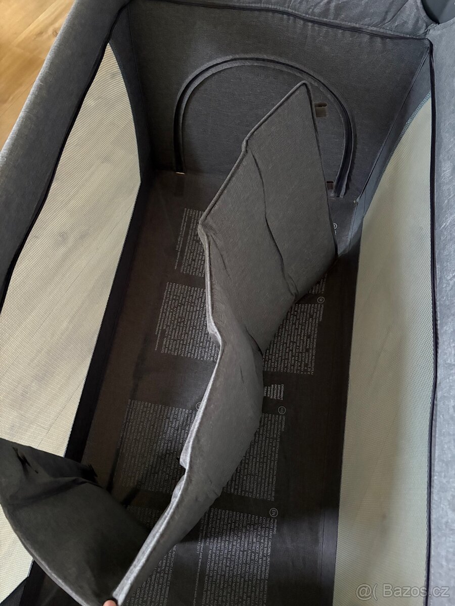 Cestovní postýlka - 6