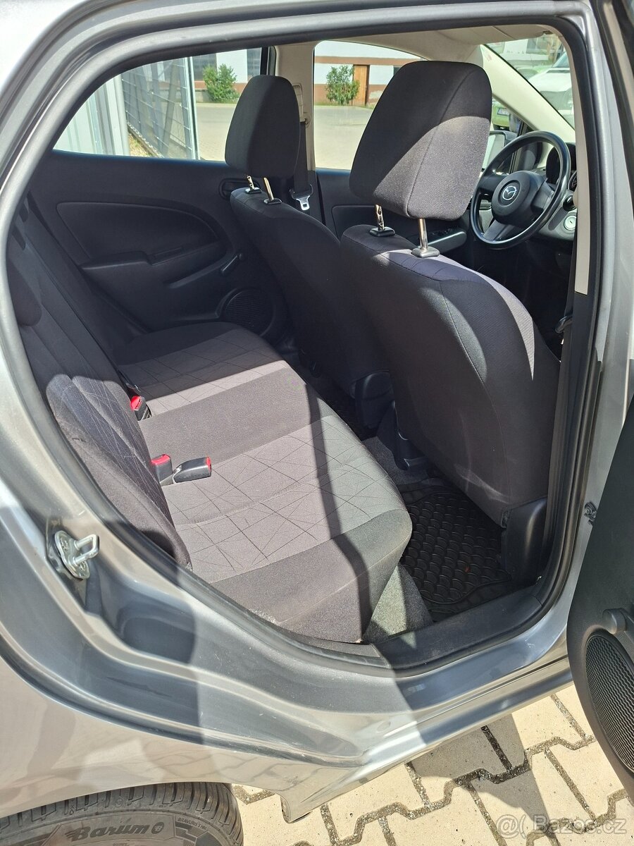 MAZDA 2, 1,3i 55kW (2013) - 6