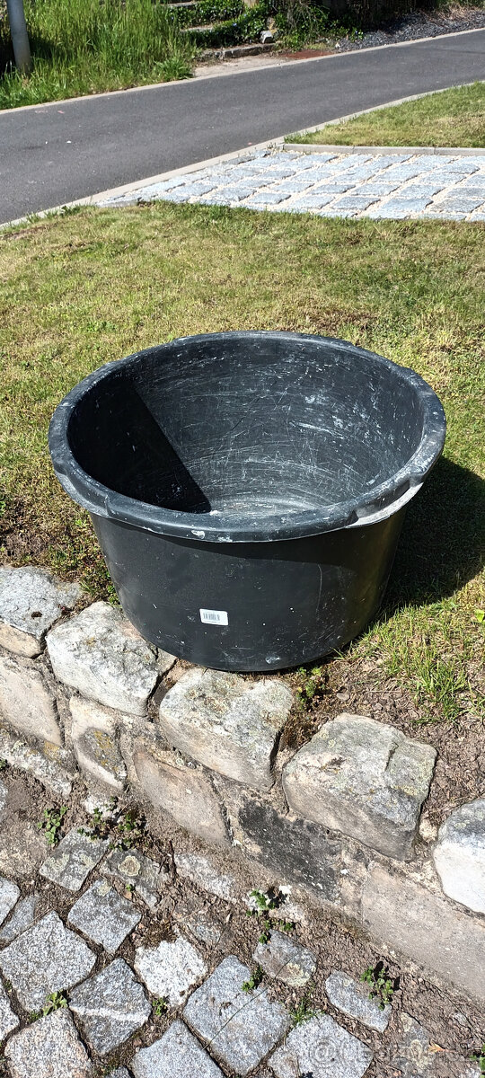 BARELY ,kanystry plech i plast , soudek - 6