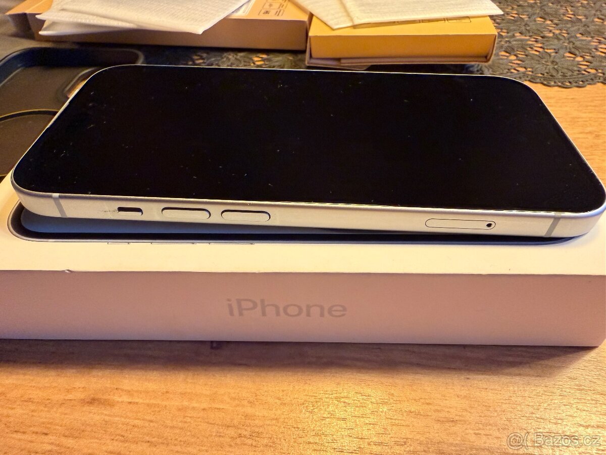 Iphone 15 Top stav, příslušenství - 6