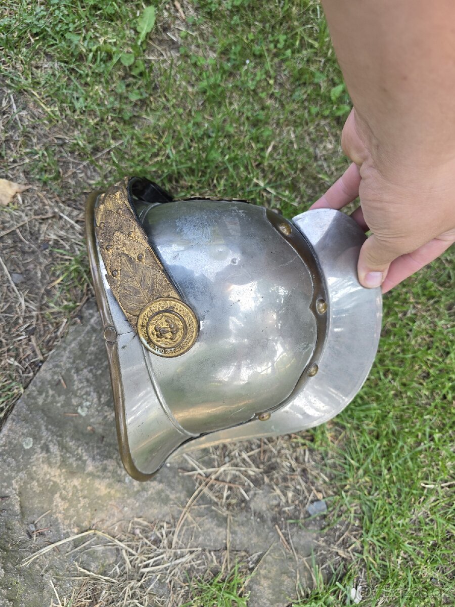 VELITELSKA HASIČSKÁ HELMA/ PŘILBA č2 - 6