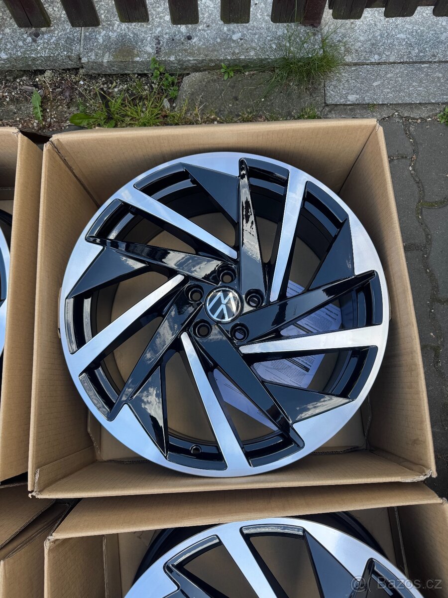 ORIGINÁL Alu Volkswagen NASHVILLE R20, 5x112 - ZÁNOVNÍ - 6