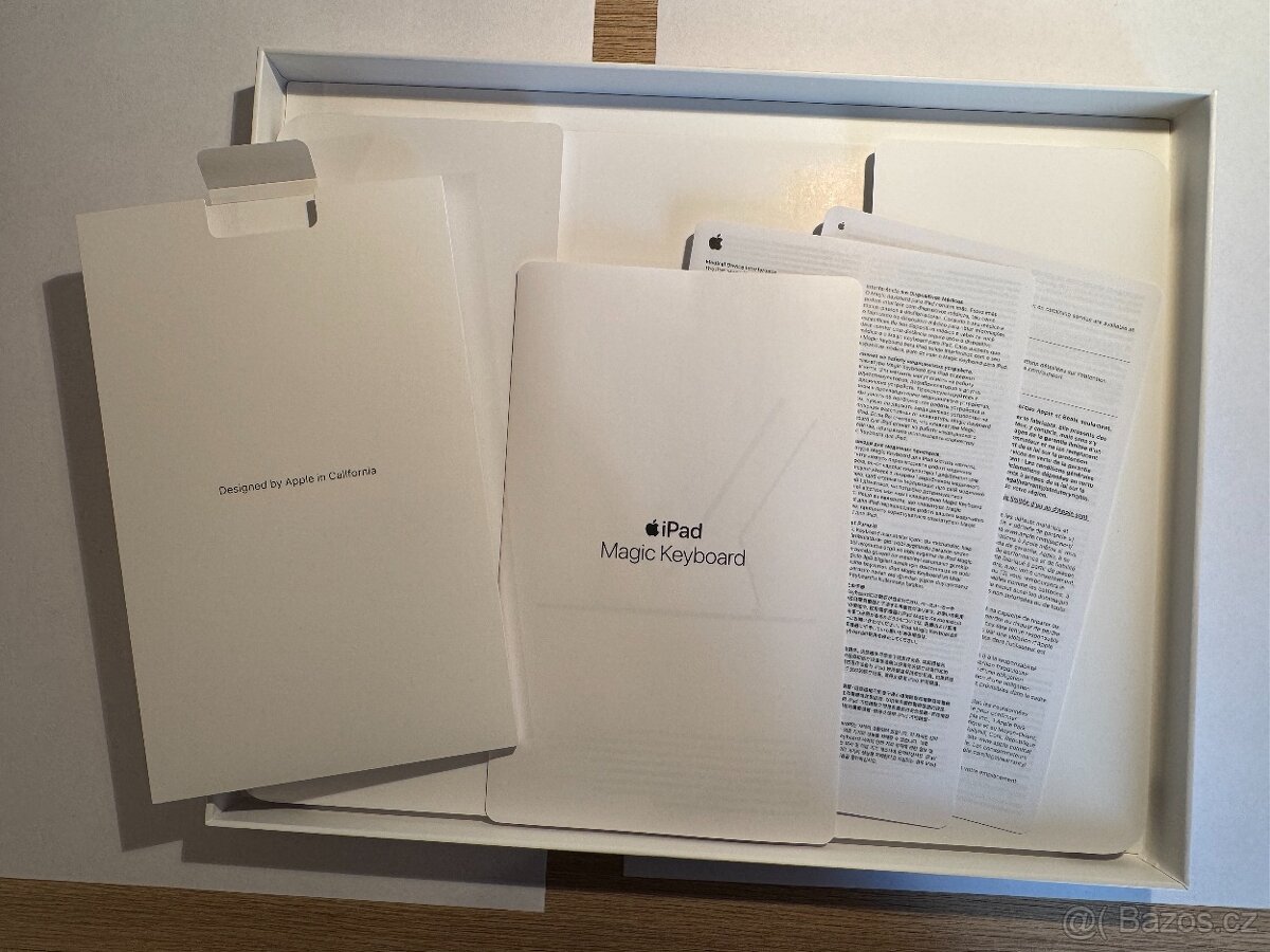 MAGIC KEYBOARD Apple iPad 12,9" / Air 13" (2024) klávesnic - 6