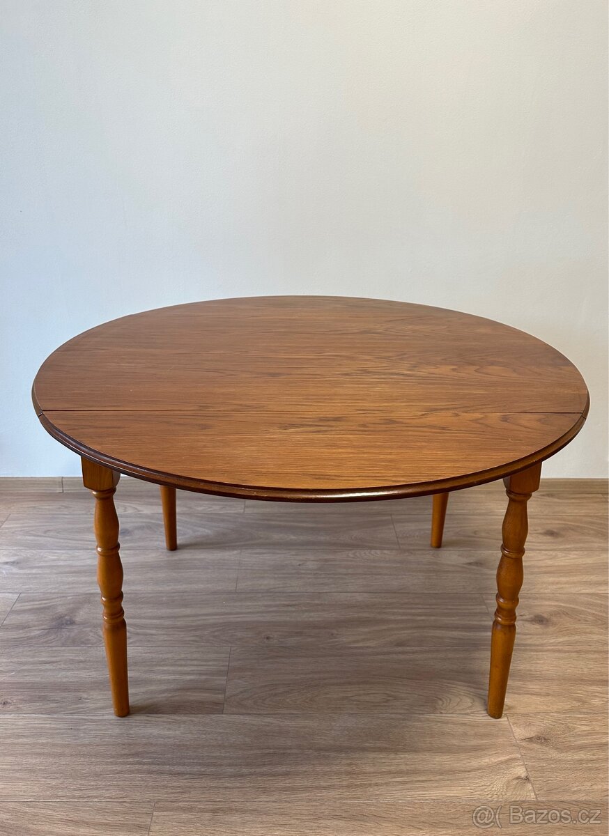 Rozkládací jídelní kulatý stůl z masivu - 6
