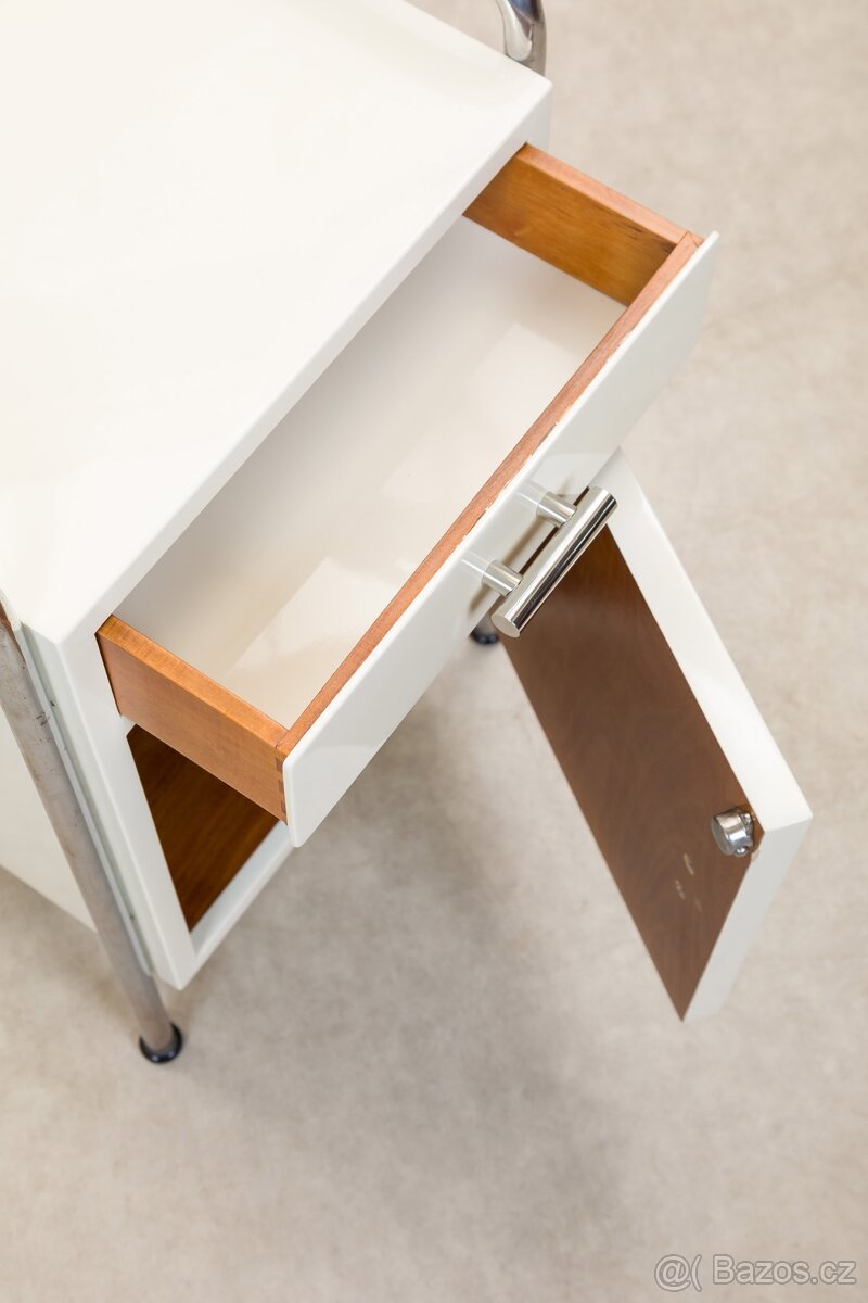 NOČNÍ STOLEK-VICHR A SPOL - 6