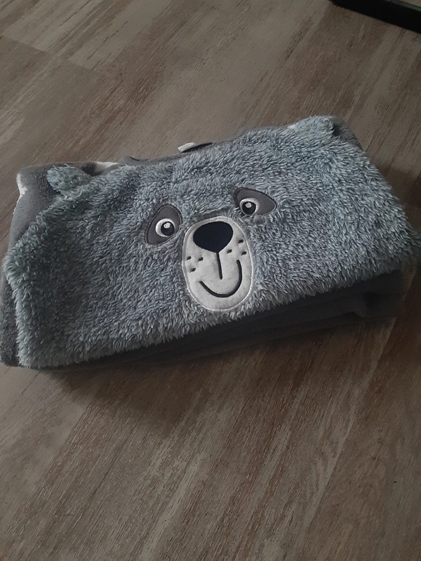 Šedé chlupaté pyžamo 98-104 - 6