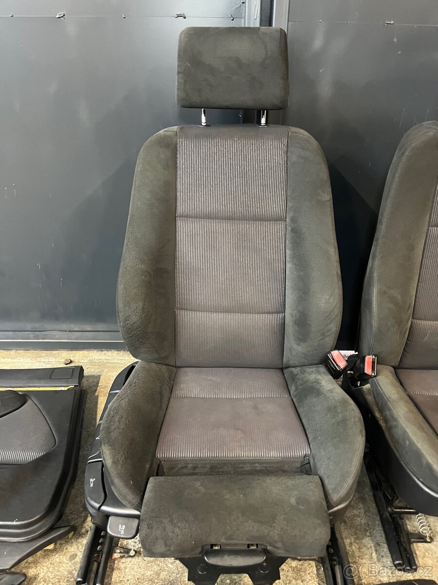 Bmw e39 touring interiér - 6