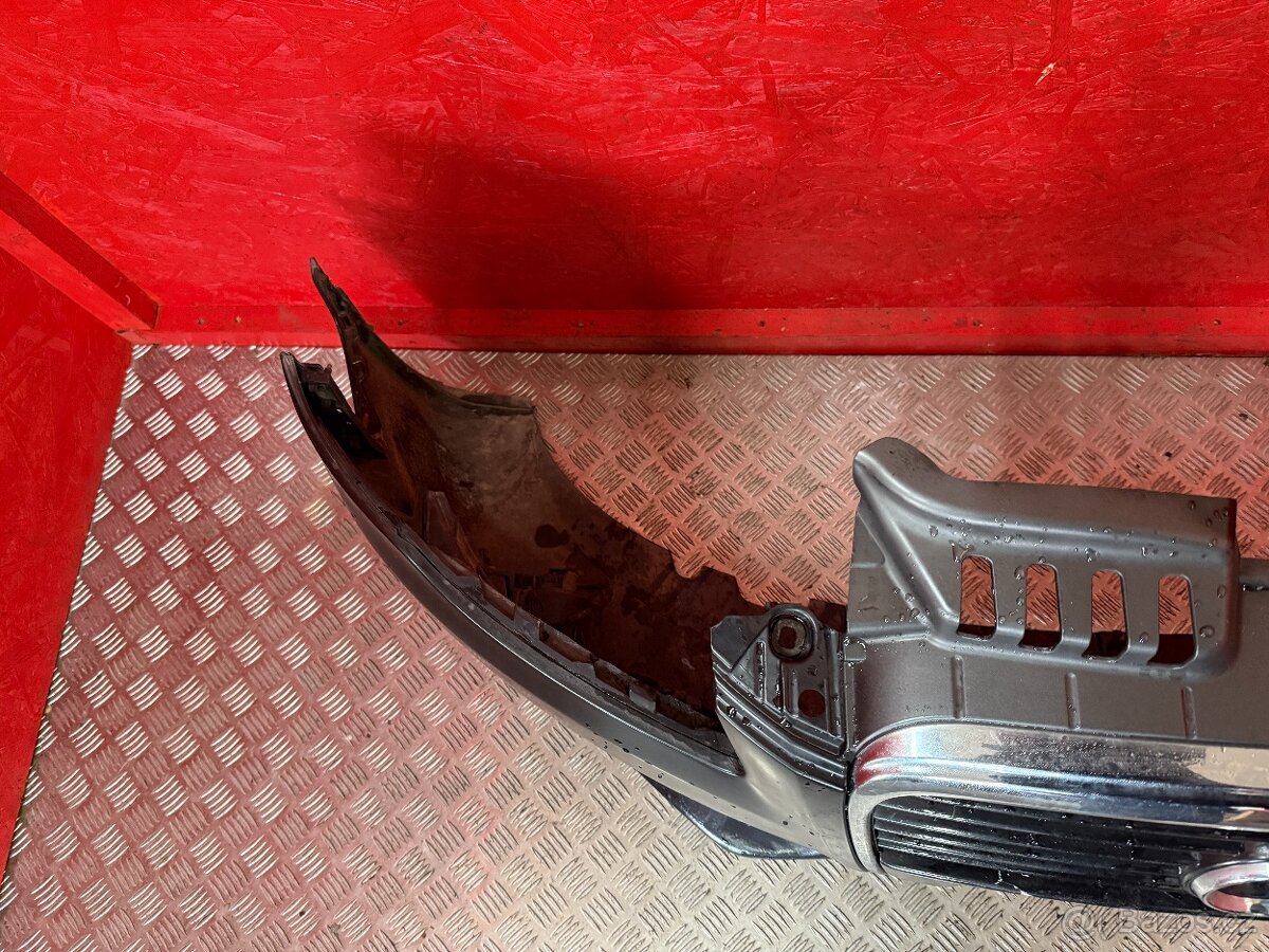 PŘEDNÍ NÁRAZNÍK AUDI A4 B7 - 6