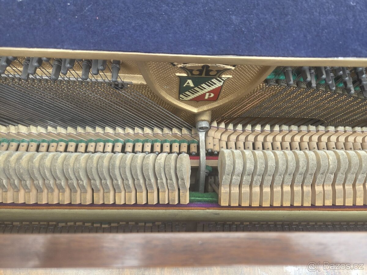Piano Petrof - 6