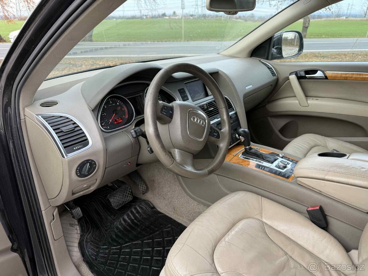 Prodám Audi Q7 - 6
