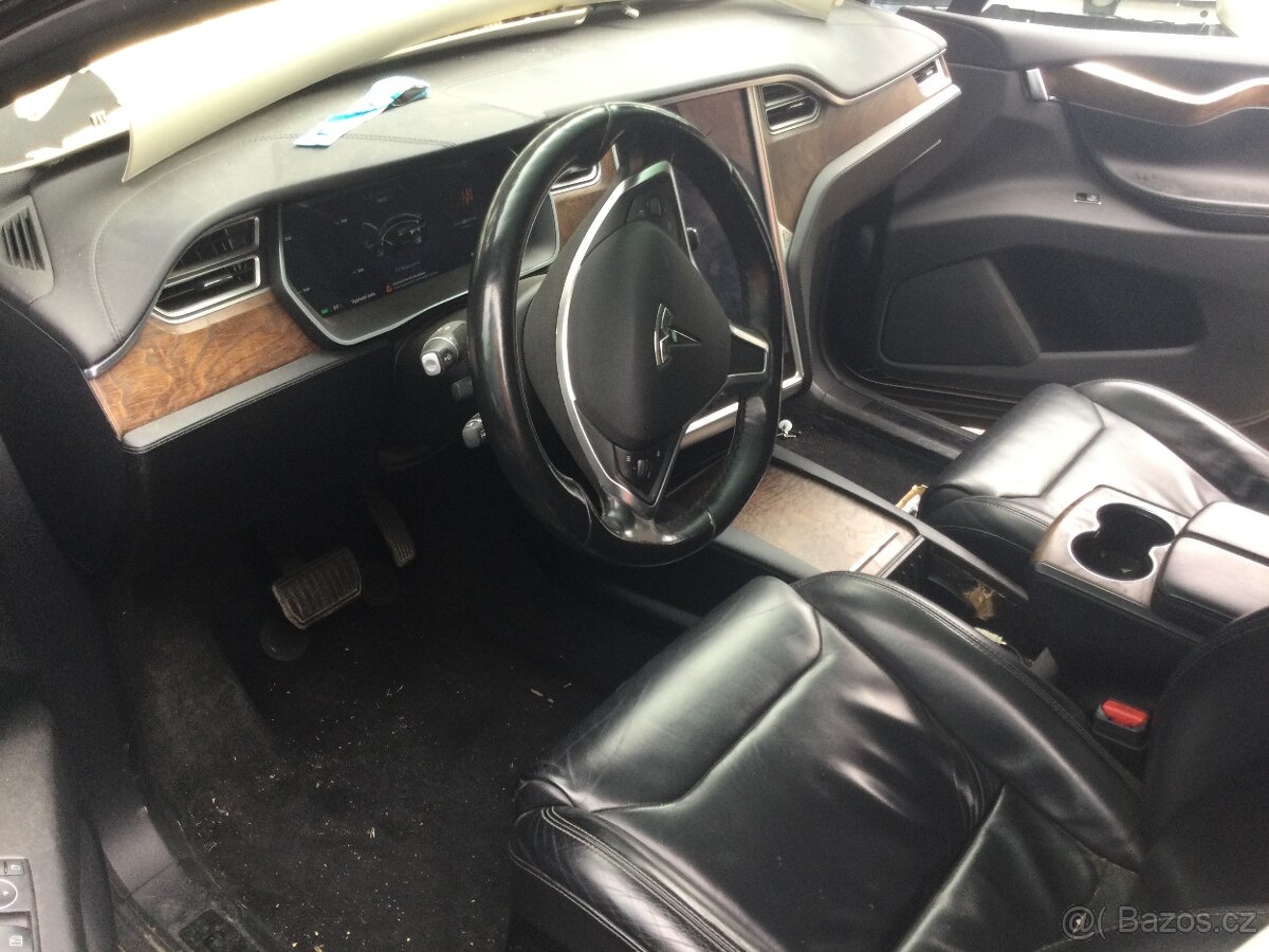 TESLA MODEL X všechny díly - 6