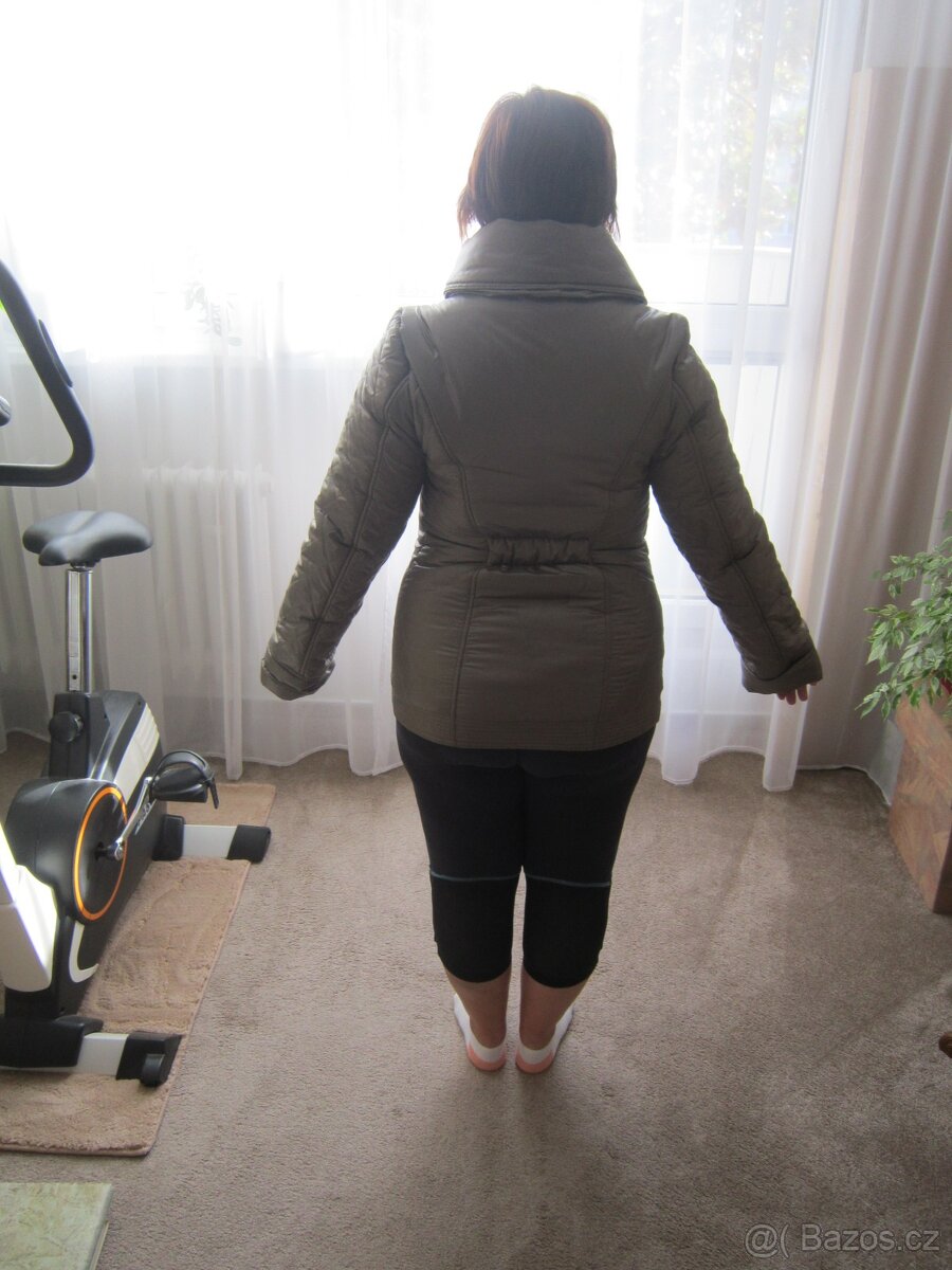 DÁMSKÁ ZIMNÍ BUNDA vel.M - 6
