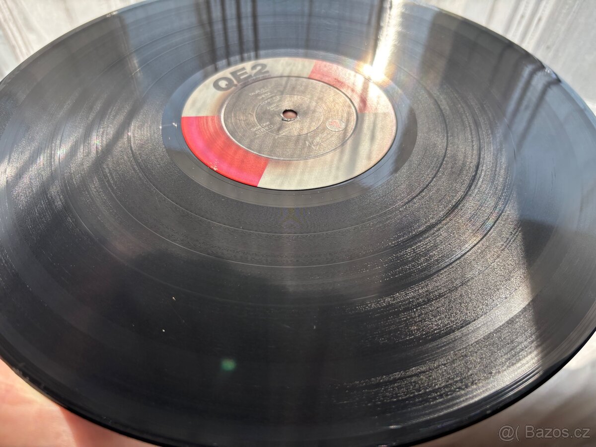 Mike Oldfield — QE2. LP - 6